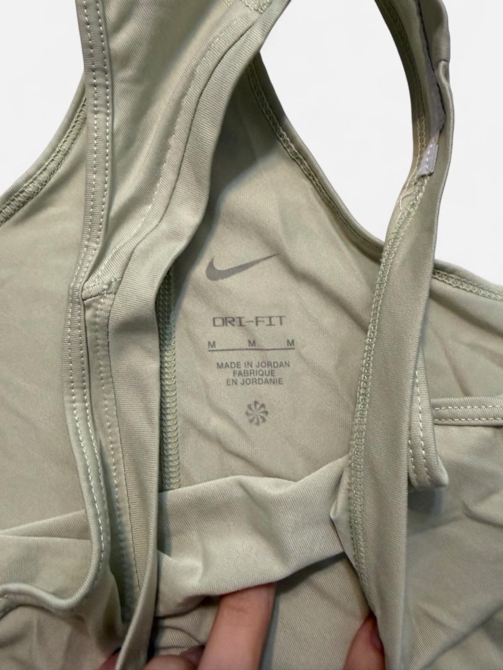 Women’s Nike tank top - Picture 2 of 2